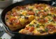 Frittata med tomat og basilikum servert fersk