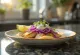 Pescado taco servert med lime og koriander