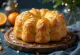 Panettone med appelsinskall, pyntet med mandler