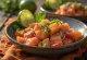 Lomi laks med lime, laks, tomat og friske urter