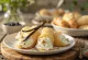 Cannoli med sprø deig, fylt med vanilje-ricottakrem