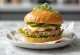Nylaget tunfiskburger med kapers og dill