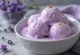 Parfait med lavendel og honning servert