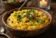 Tirupati Pongal servert med frisk koriander og peanøtter